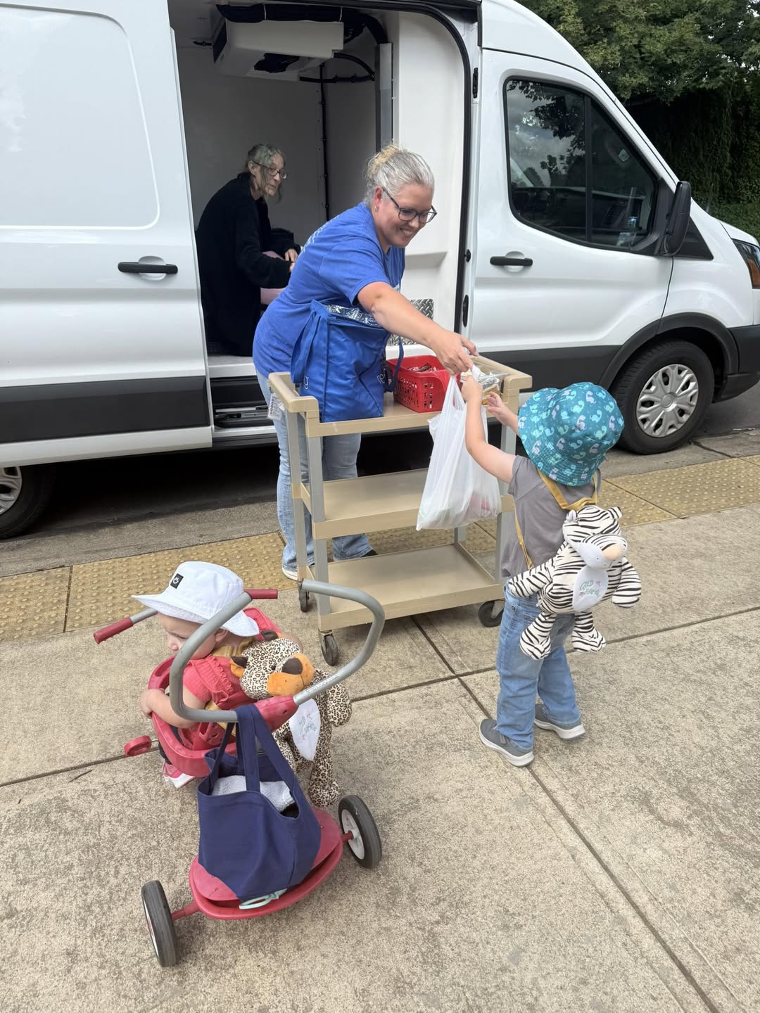 A Coast-to-Coast Look at Summer Meal&nbsp;Programs